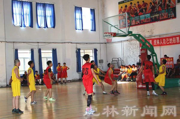 如何在封闭训练中培养篮球战术意识_2
